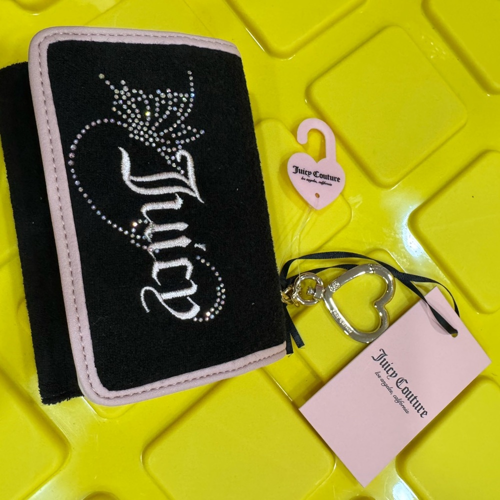 Juicy Couture WING IT DOUBLE SIDED TRIFOLD Black and Pink Wallet LIQUORICE